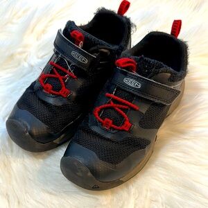 Keen Black and Red Sneakers with Breathable Mesh and Durable Sole